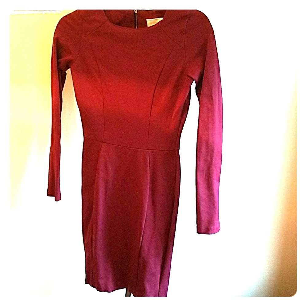 Love...ady body contour dress.